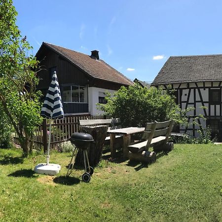 Haus Innerdorf Gemuetliches Ferienhaus Im Taunus Pohl  Eksteriør bilde